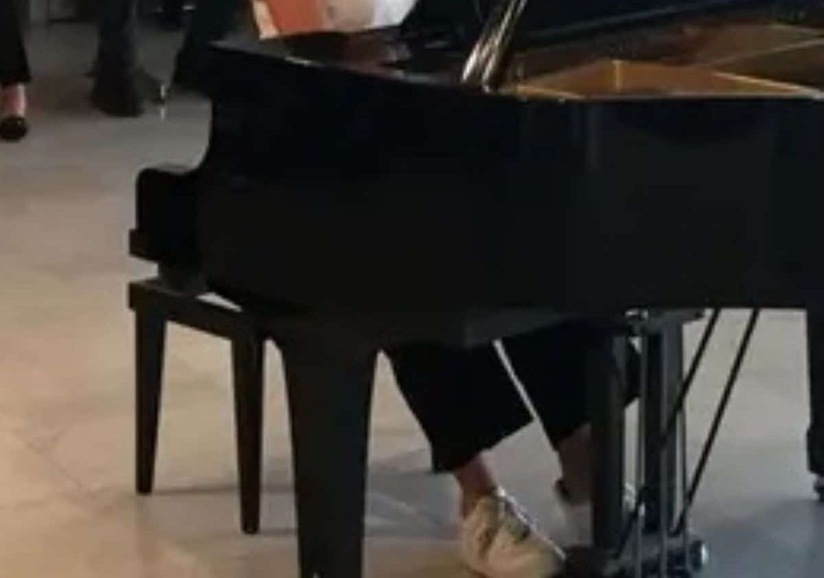 Magenta, strano episodio all’ospedale Fornaroli: forzato il pianoforte