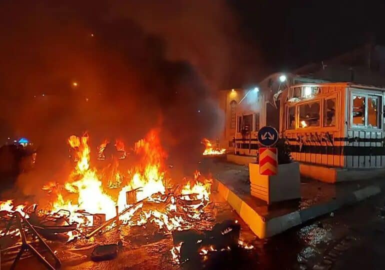Effetto guerra: 166 euro in più per bollette luce e gas con conflitto