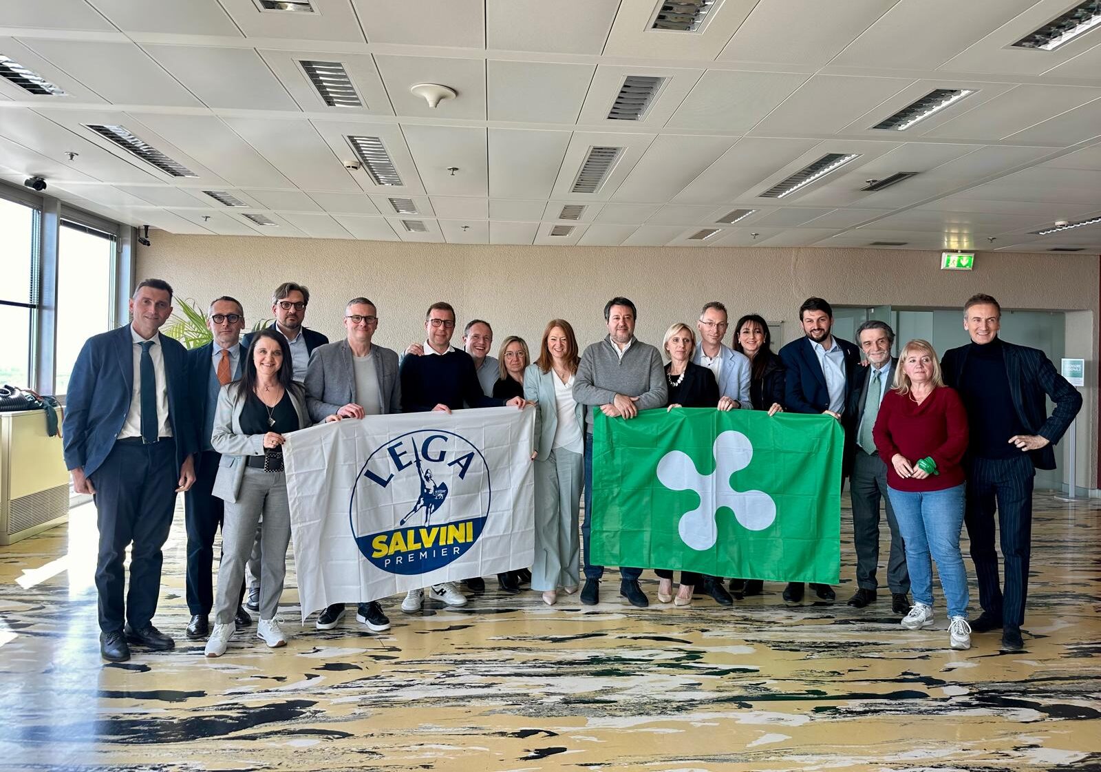 Lega, riunione al Pirellone con Salvini e Fontana: “Tutti in piazza Duomo il 18 aprile. Sicurezza, identità e rimpatri di clandestini e delinquenti”