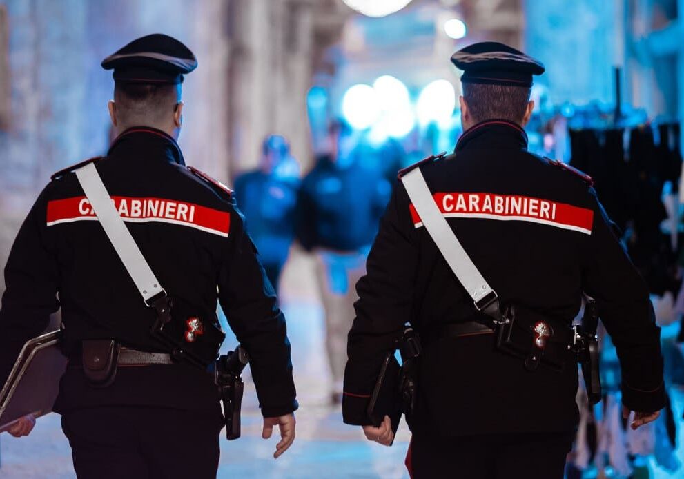 Viaggiavano su uno scooter rubato: deferiti a piede libero due ragazzi di Corbetta e Abbiategrasso