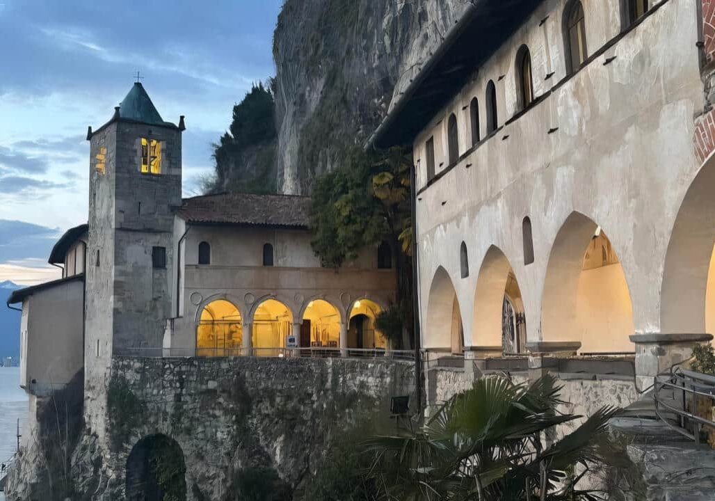 Dal Lago Maggiore alla Valle Olona primo Maggio in due gioielli architettonici in provincia di Varese