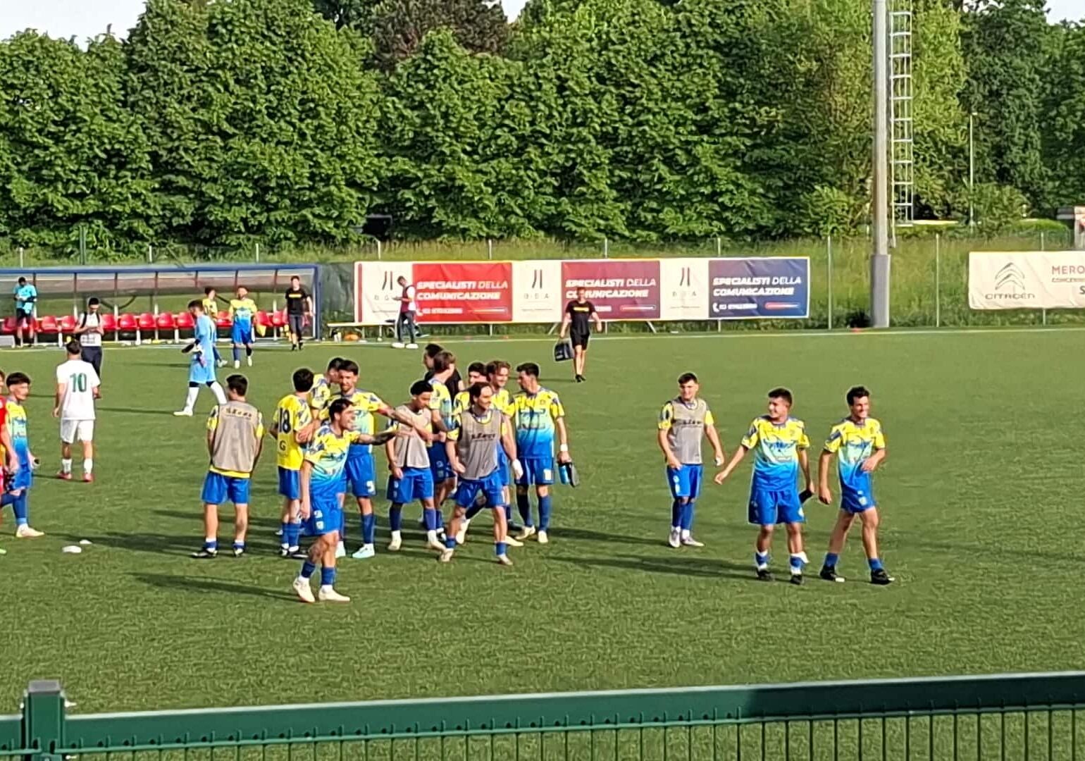 Calcio, Eccellenza. Magenta salvo col batticuore dopo una partita folle