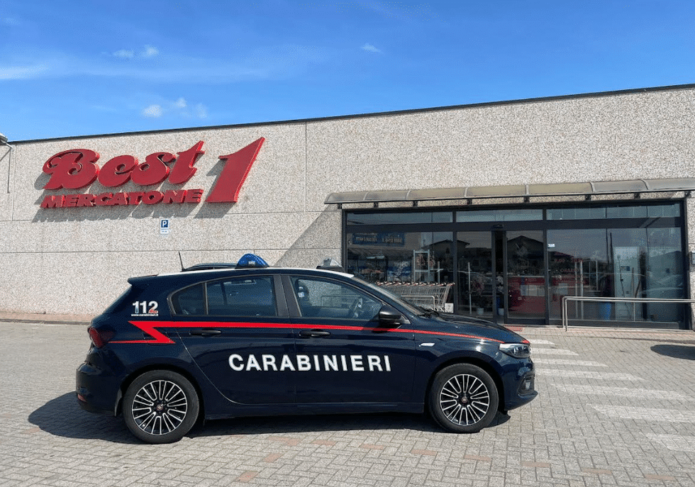 Mortara, sorpresa a rubare bigiotteria: 63enne denunciata dai Carabinieri