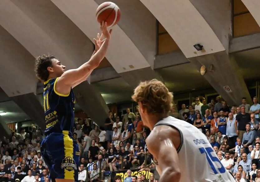 Basket. Vigevano verso gara-4 a Livorno.  Salieri: “Un fischio irreale decisivo in gara-3, ma saremo pronti e carichi”
