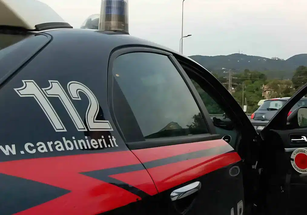 Controlli a Mariano Comense, identificate 34 persone