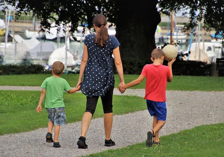 Fondazione Cariplo: “In Lombardia avere figli è diventato un problema di sistema”