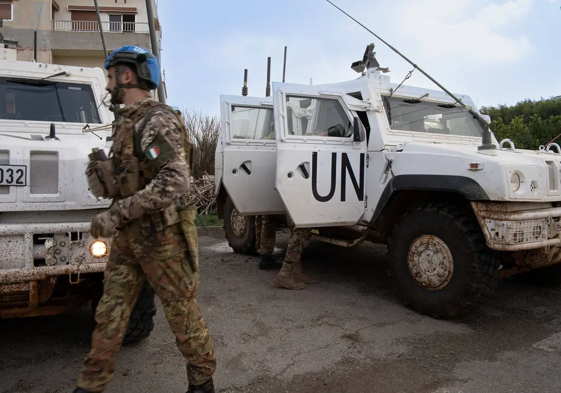 Razzo colpisce un mezzo nella base italiana Unifil di Shama, nessun ferito