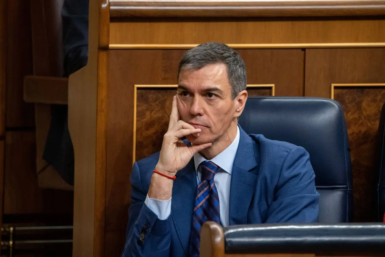 La Guardia Civil perquisisce la sede del Partito socialista a Madrid, Sanchez ribadisce il sostegno a Zapatero