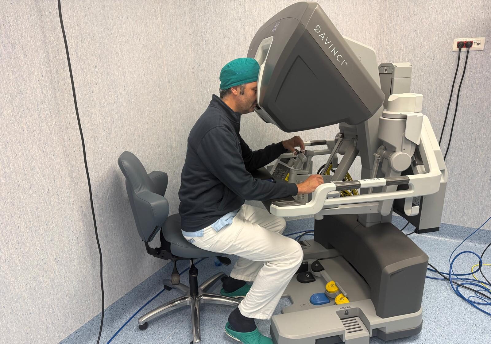 ASST Ovest Milanese: primo intervento di cistectomia robotica con ricostruzione intracorporea su paziente oncologico