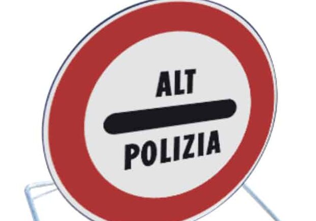 Fugge all’alt della Polizia locale, bloccato dopo lungo inseguimento