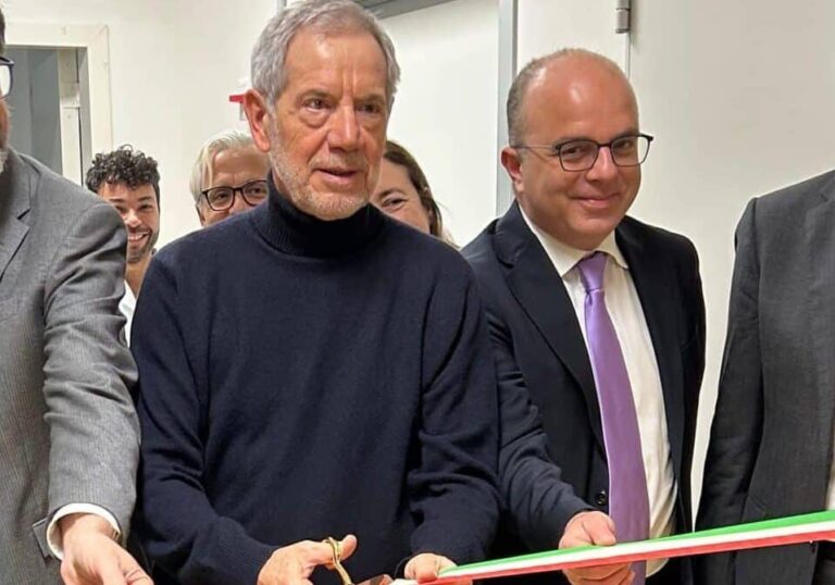 Bertolaso, ‘nessun allarmismo su Ebola, sistema sanitario è pronto’