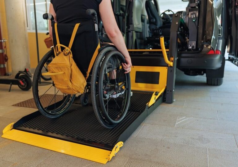 Lombardia: 8,5 mln per acquisto veicoli trasporto disabili