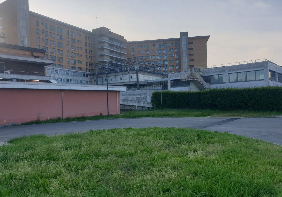 Magenta, Sanità: “segregato in casa” da oltre un mese a causa della burocrazia