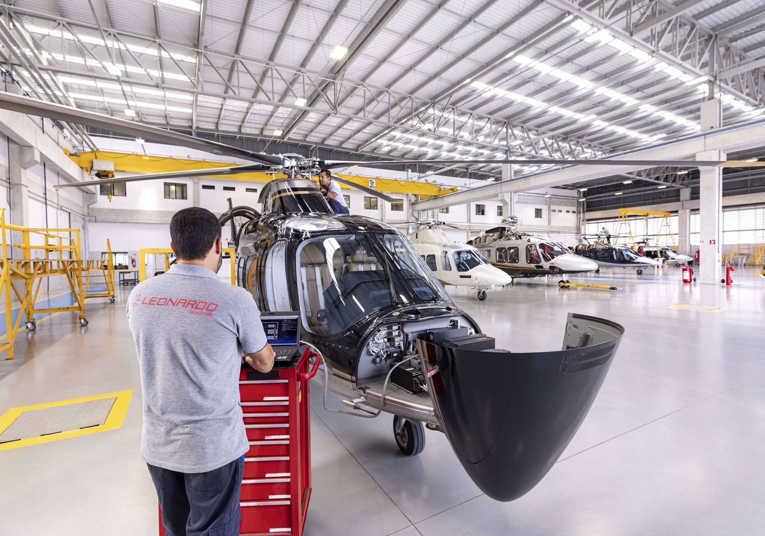 La scuola canadese dei piloti militari sceglie l’hig tech di Venegono