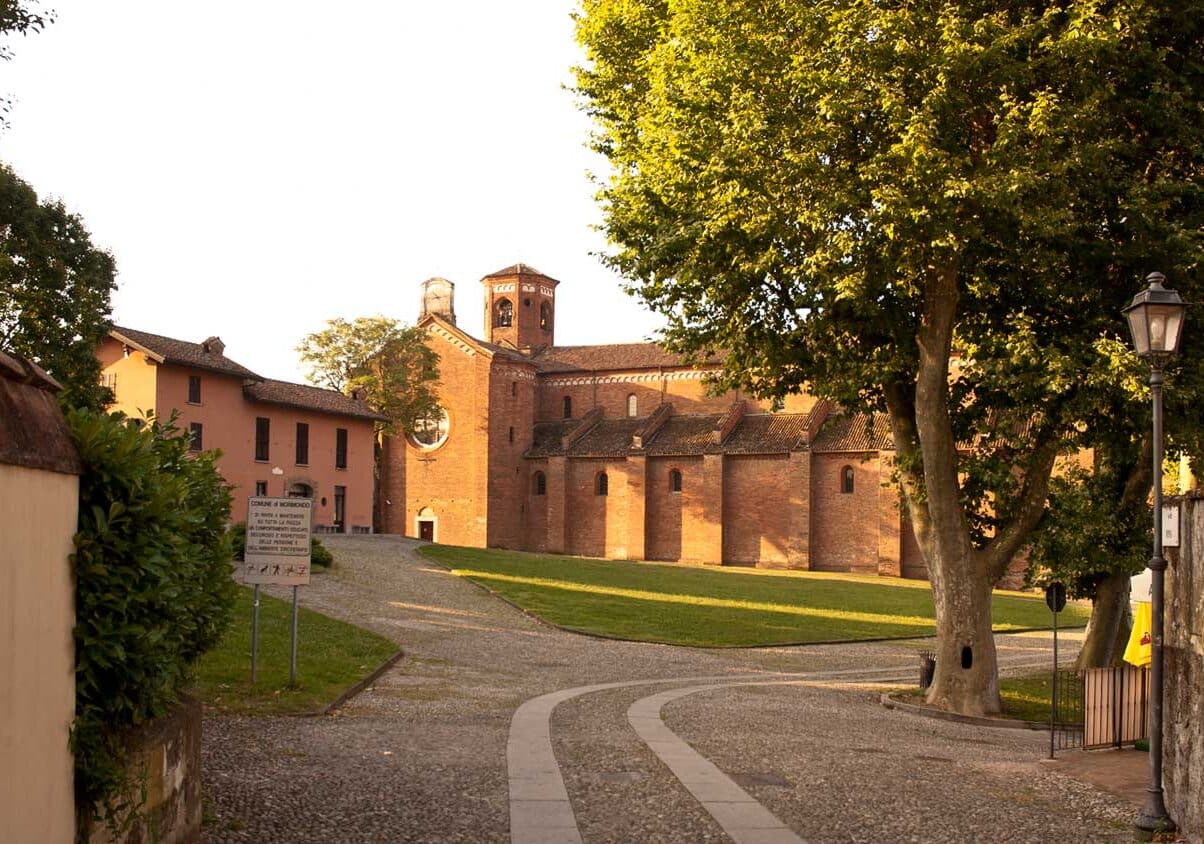 L’Abbazia di Morimondo svela il programma estivo: tra canto gregoriano, laboratori medievali e visite a lume di candela
