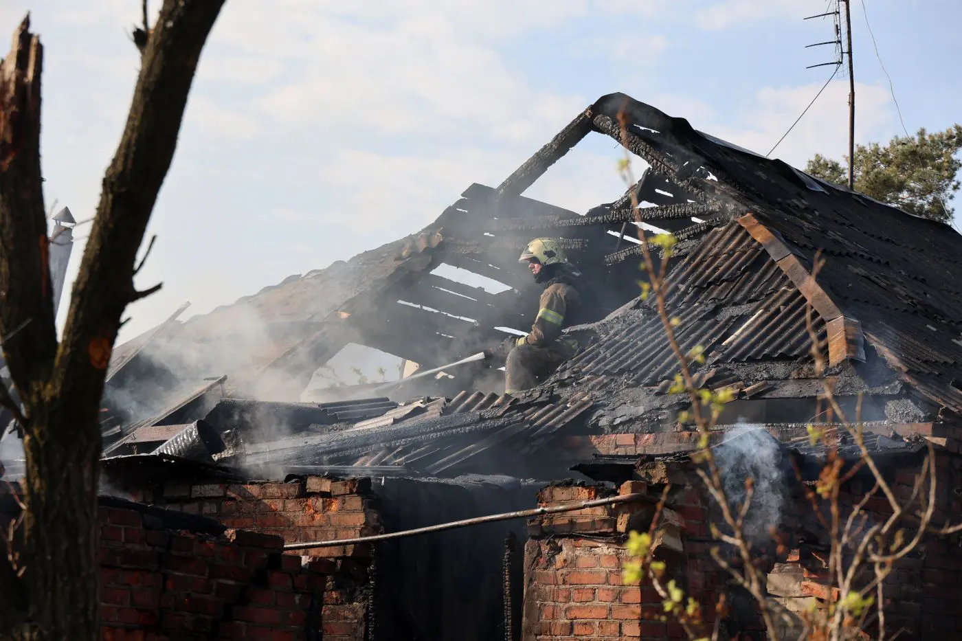 Ucraina, raid russi su Kharkiv: quattro vittime e 24 feriti