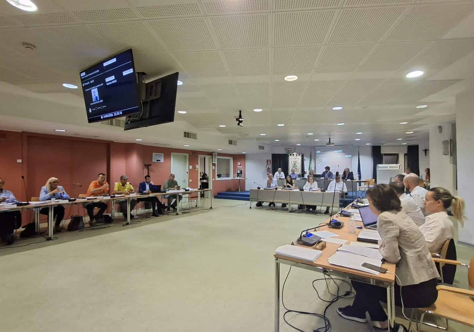 Magenta e Data Center:  voto a mezzanotte, passa la Commissione (ma emendata e coi soli voti del centrodestra)