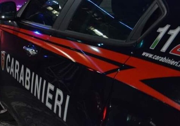 Vigevano:  in auto trovata merce rubata per 7 mila euro, denunciate due donne