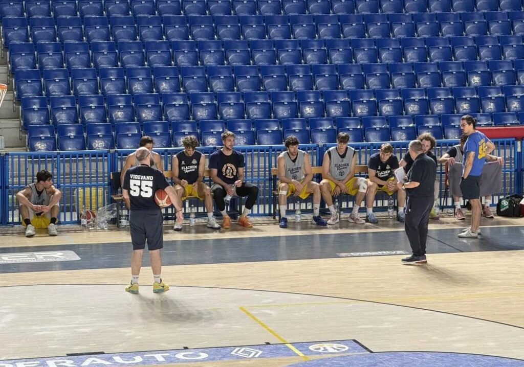 Basket serie B: tutto esaurito per gara-1 a Vigevano, sarà nuovo record di spettatori