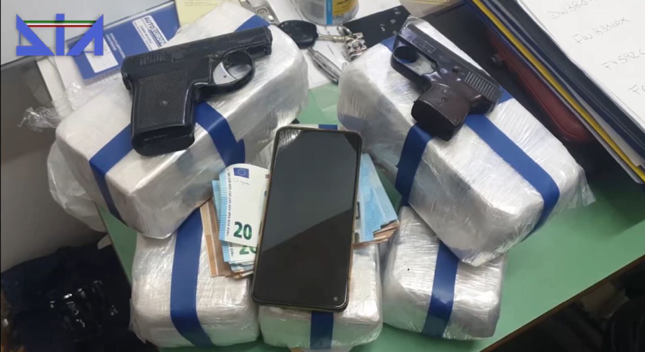 Smantellato traffico di droga tra l’Italia e l’Albania, 23 arresti