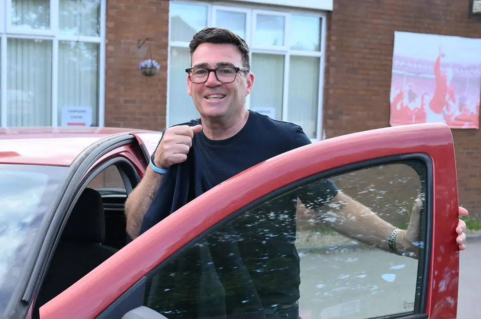 Andy Burnham nominato leader del Labour, da lunedì sarà il nuovo premier del Regno Unito