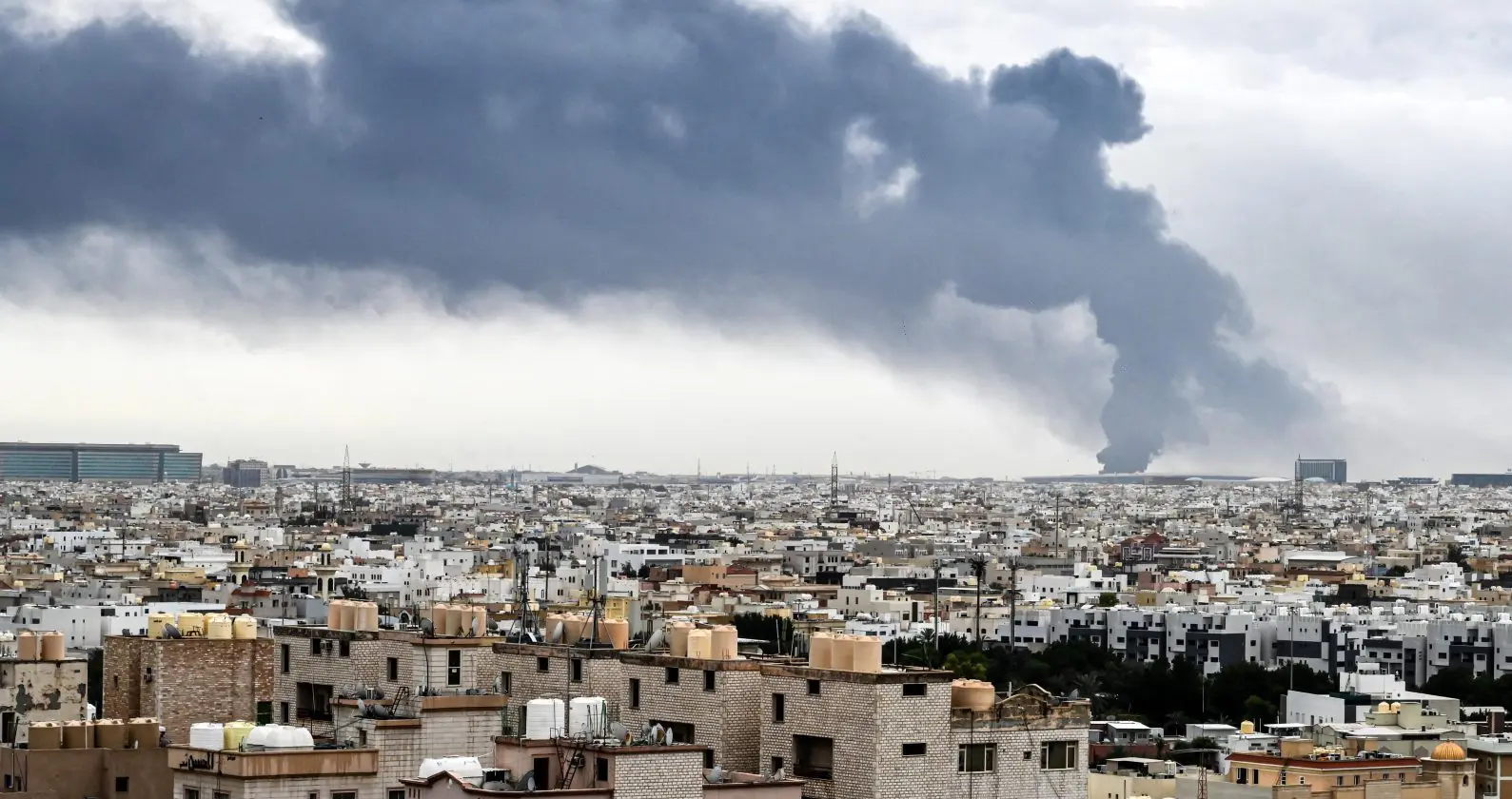 L’Iran attacca basi americane in Bahrain, Kuwait e Giordania. Teheran “Nessun impegno con gli Usa se non rispettano i loro”