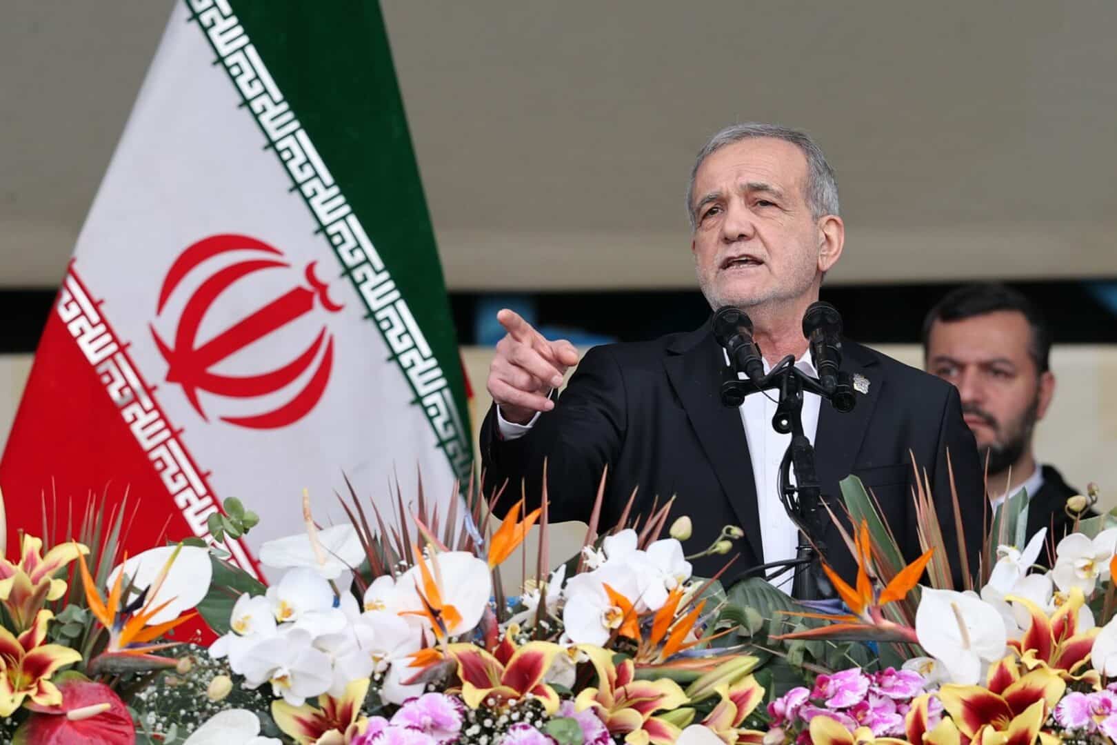 Iran, Pezeshkian “Meglio porre fine alla guerra da una posizione di forza”