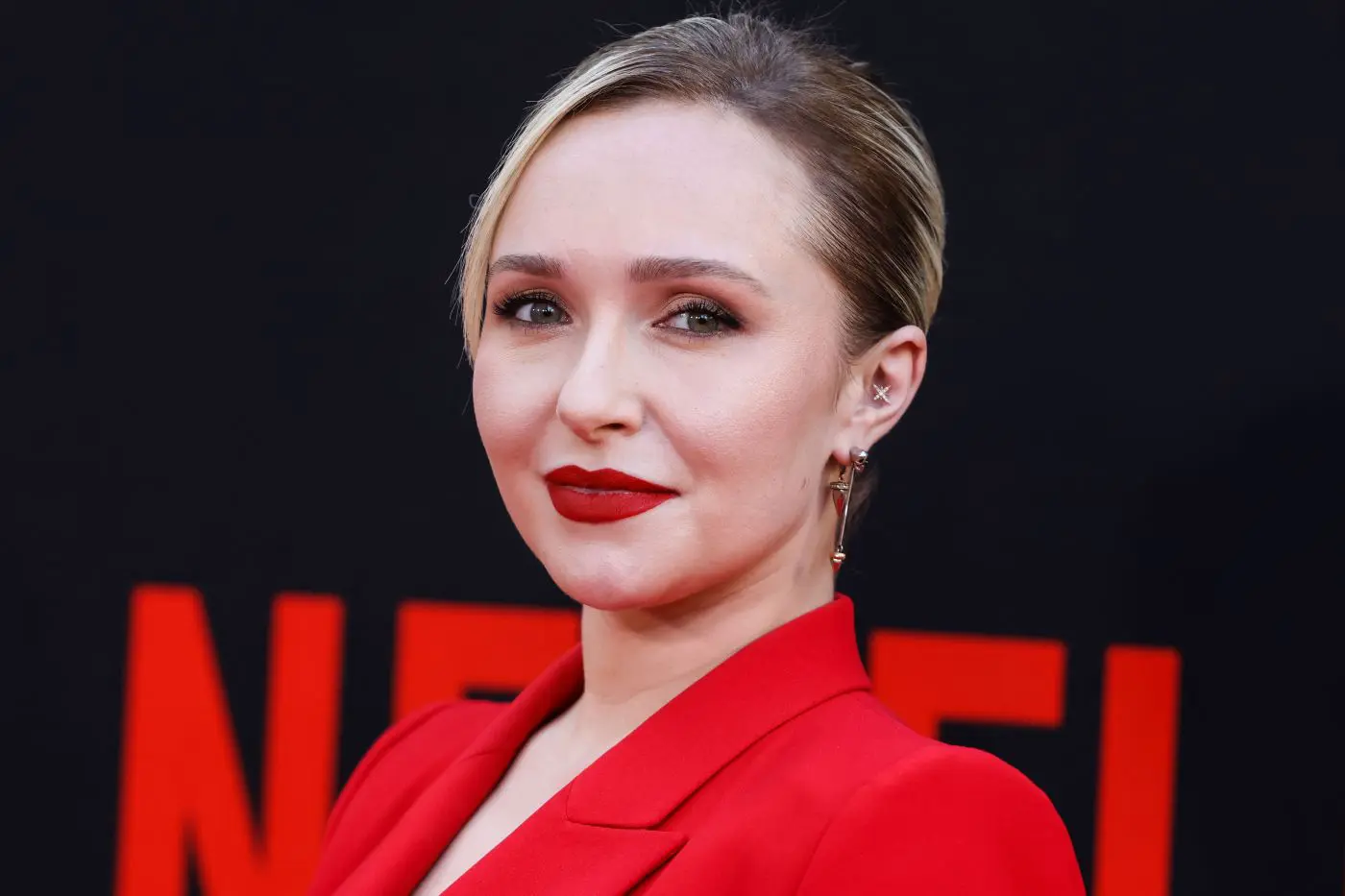 Morta a 36 anni Hayden Panettiere, attrice di “Heroes” e “Nashville”