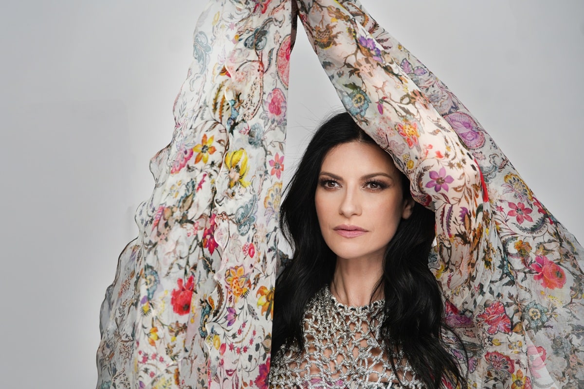 E’ uscito “Quando chove”, nuovo singolo di Laura Pausini per il mercato brasiliano e portoghese