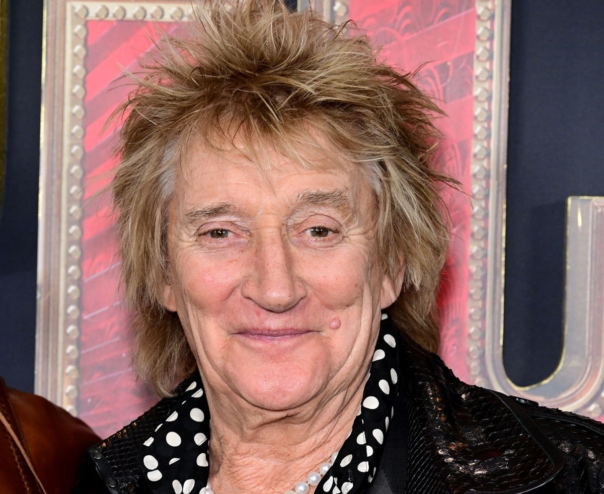 Rod Stewart operato al cuore, stop al tour per un mese