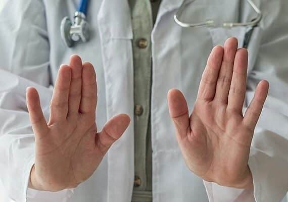 Cerano: quando si andava dal medico con il vestito della festa…