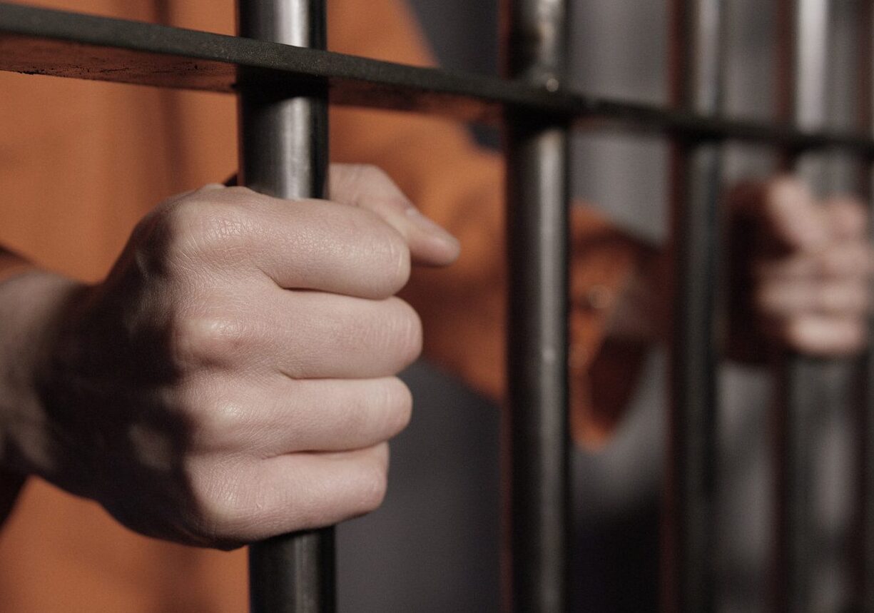 Il dramma delle carceri: morto il detenuto che si era dato fuoco a Cremona