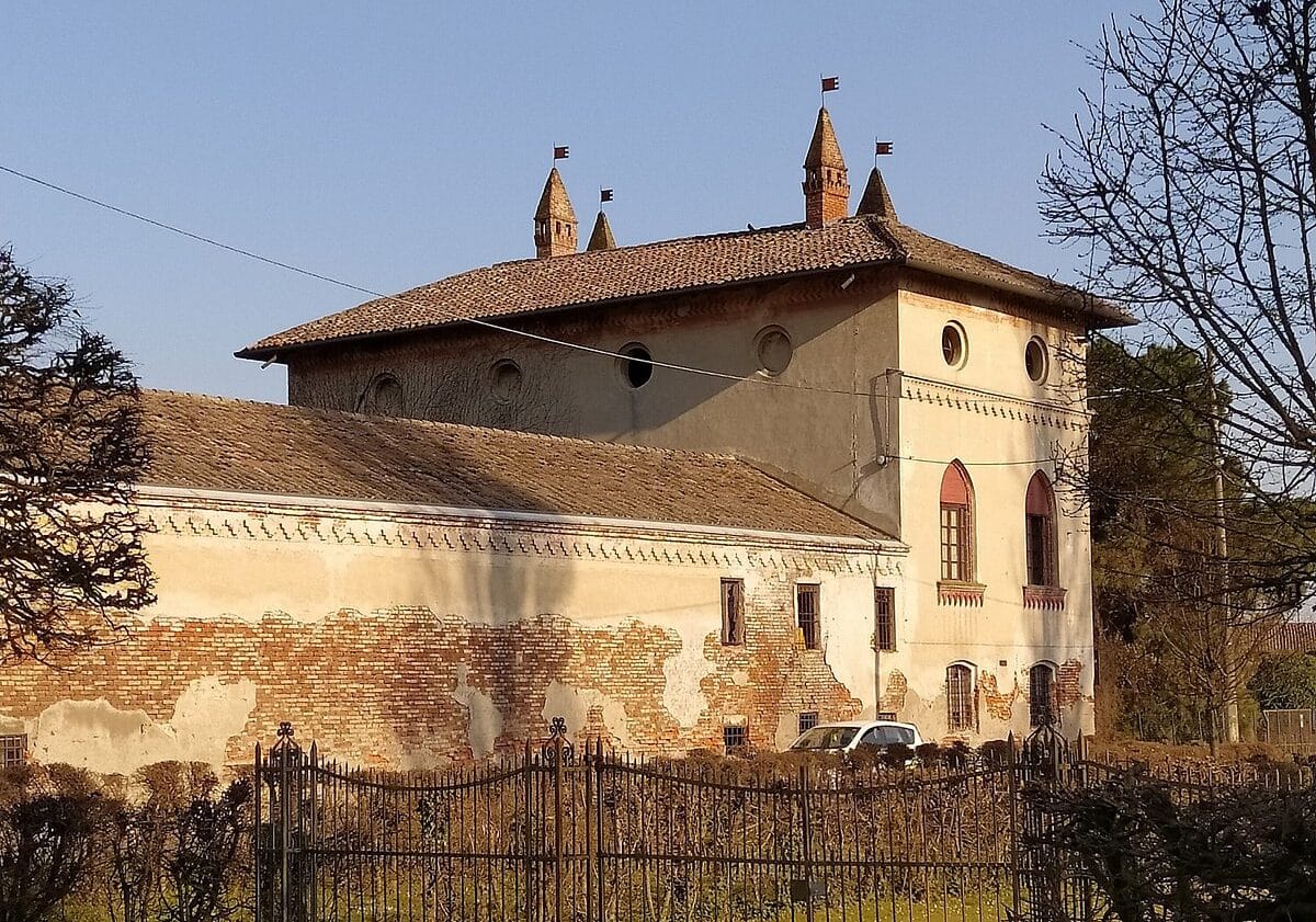 Vigevano: sventato furto nella villa del conte Castelbarco Albani
