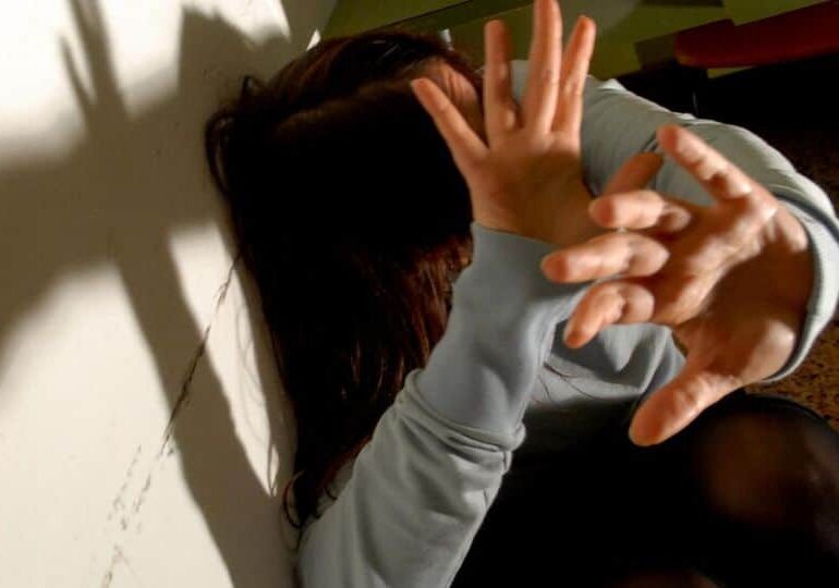 Ragazza violentata a Ferragosto a Milano, ‘l’abuso filmato da un gruppo di giovani’
