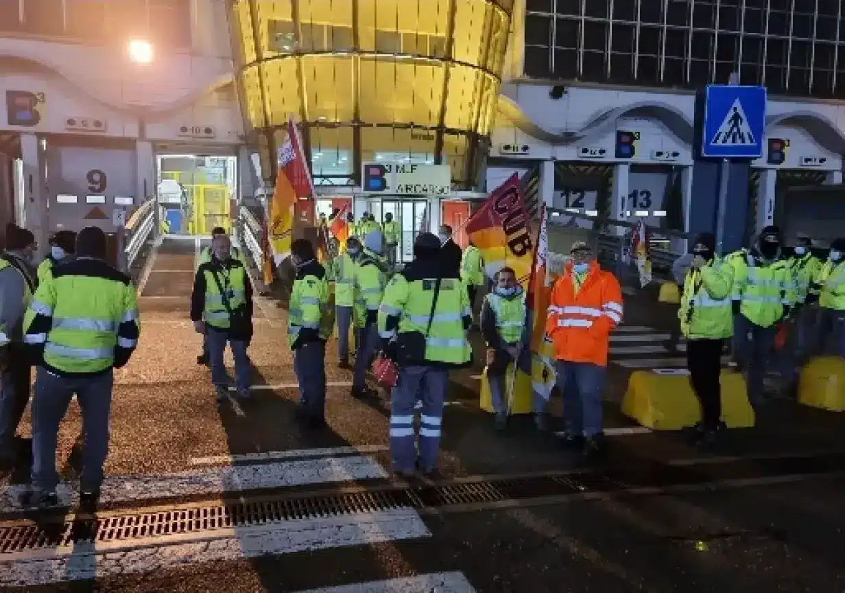 Lavoro, UIL:  bene la disponibilità a ricollocare i lavoratori Amazon di Malpensa