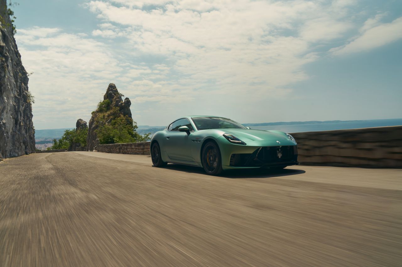 Maserati, la nuova campagna che celebra il lusso autentico, da vivere ogni giorno