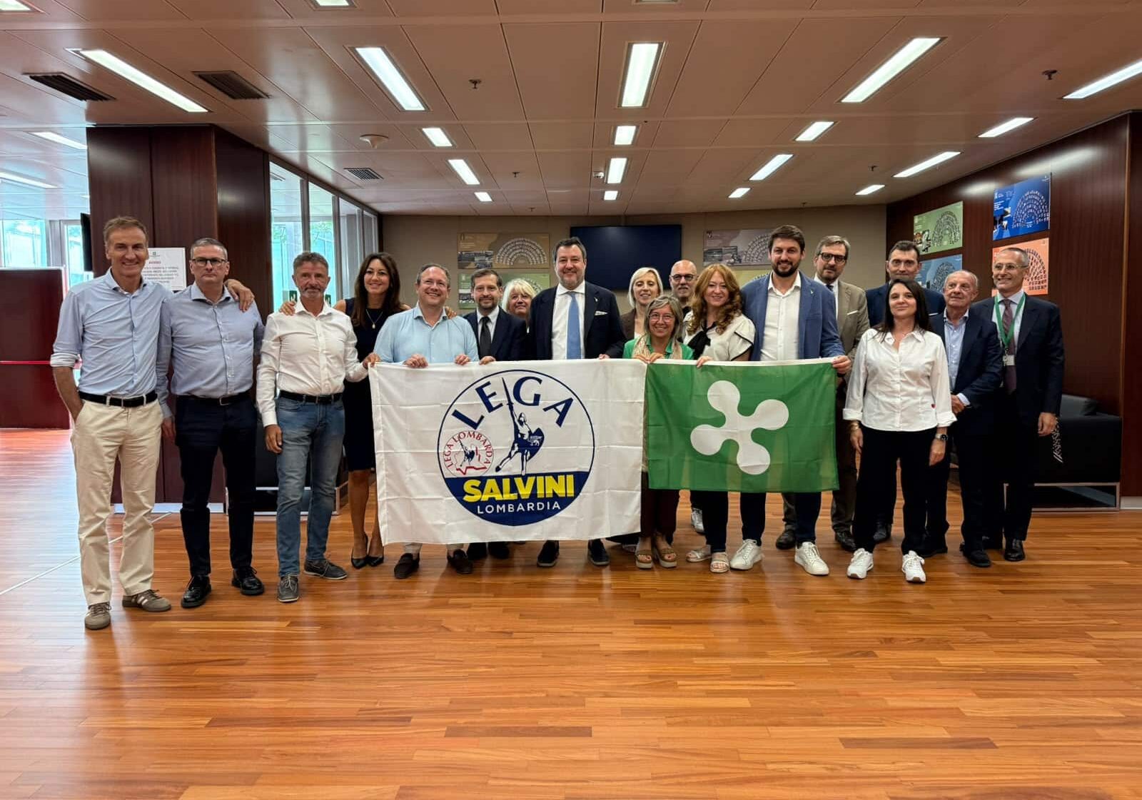 Lega. Riunione al Pirellone con Salvini e Fontana: “A Pontida unità e rilancio. Portare a 10mila militari Strade Sicure per città lombarde”