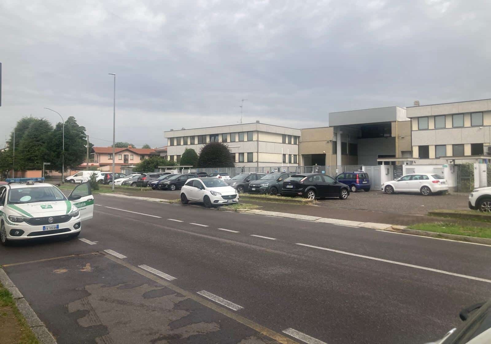 Magenta, inizio col botto stamani davanti all’Enaip di via Novara