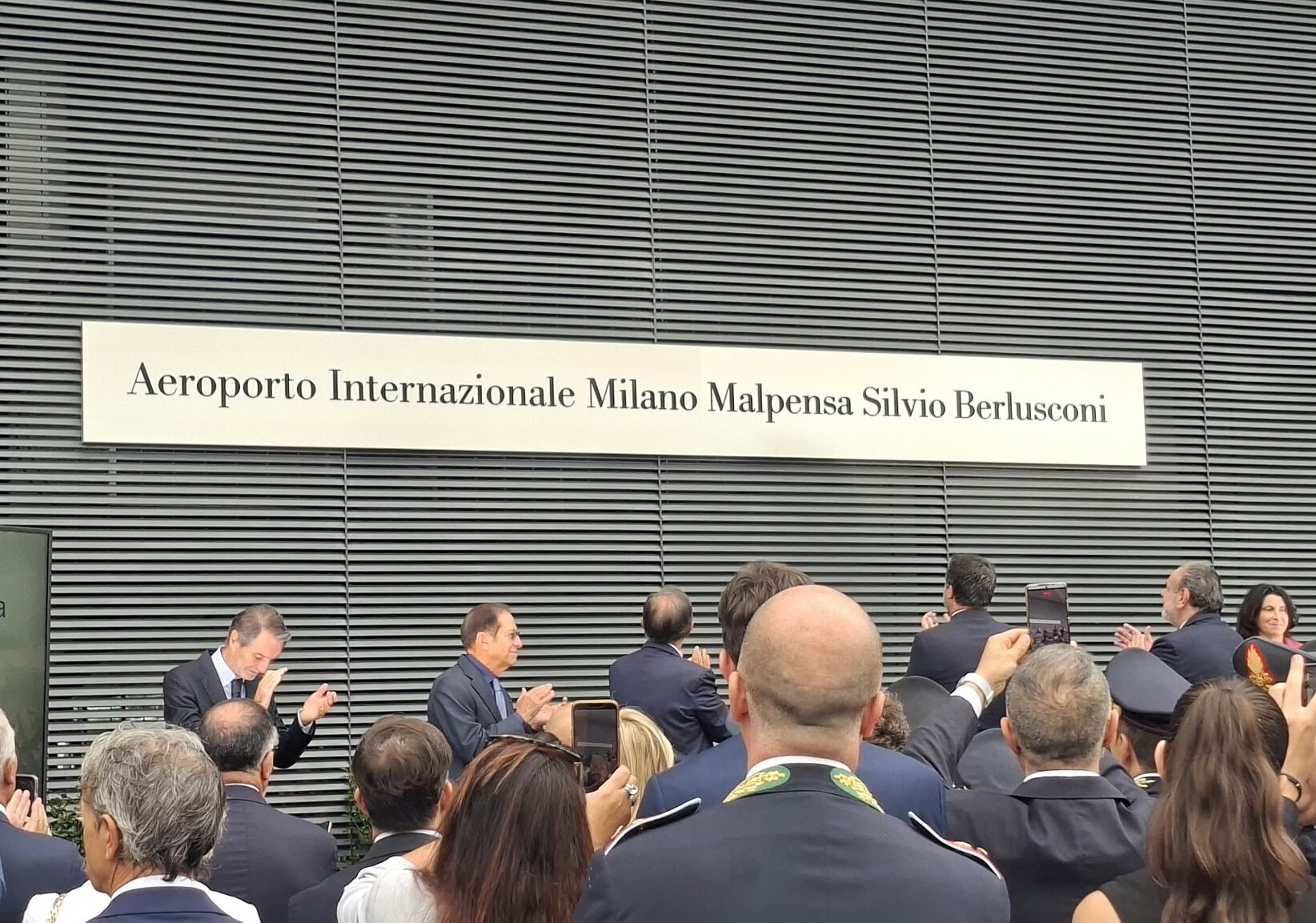 Malpensa intitolata a Silvio Berlusconi, l’orgoglio di Marina: “Mio padre, un uomo che ha sempre cercato il dialogo”
