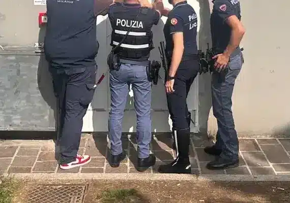 Milano: chiusa discoteca abusiva in associazione culturale, sequestrata l’area