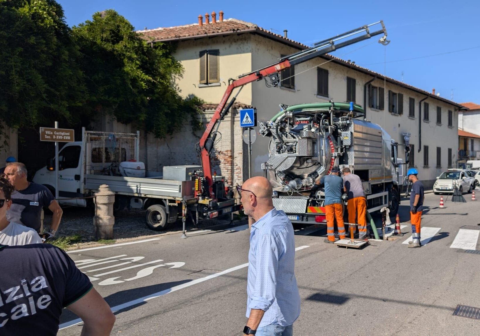 Magenta, liquido nero trovato durante i lavori alla fognatura di Pontevecchio, indagini in corso
