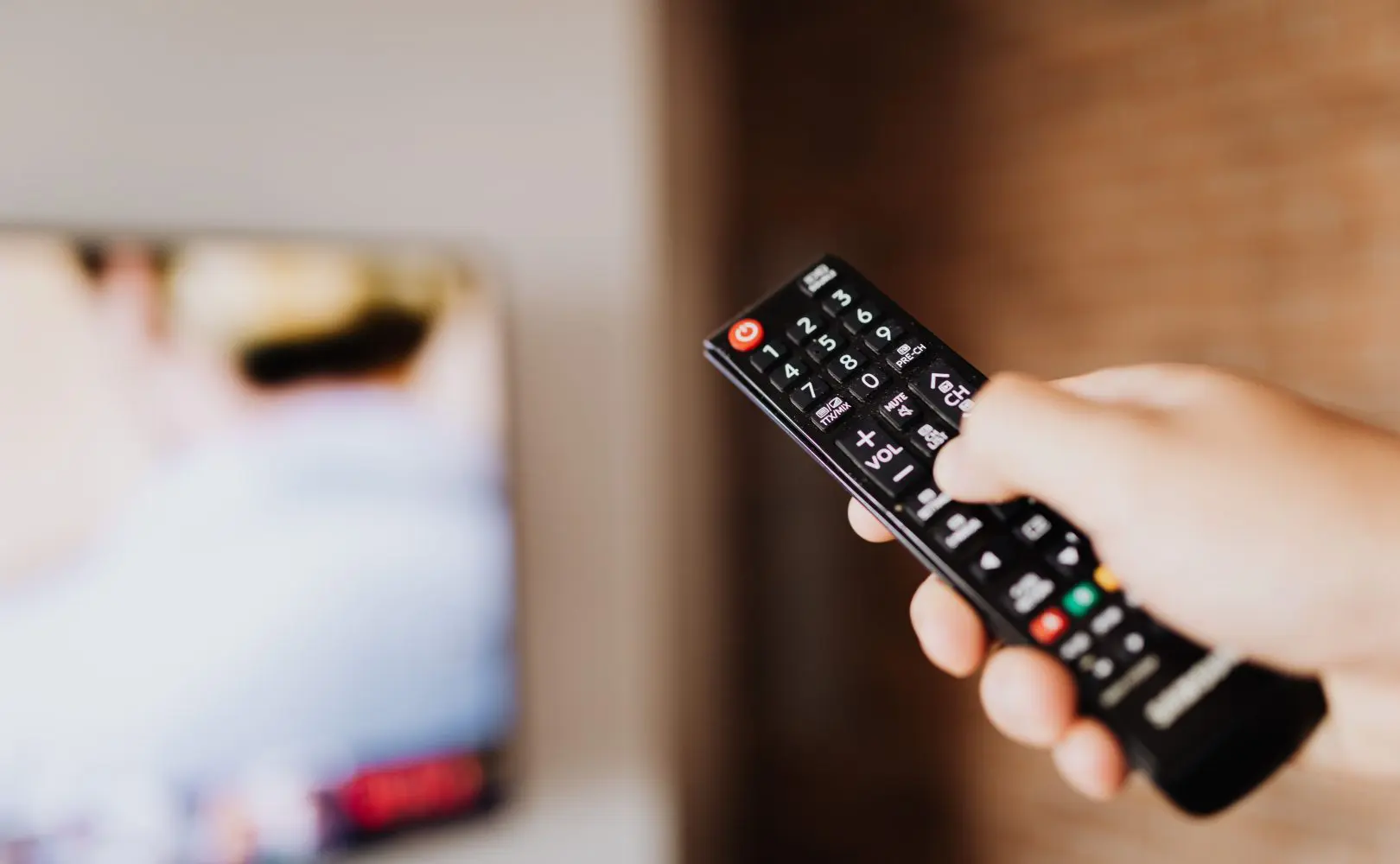 Studio Omnicom, sempre più uomini guardano di nascosto soap turche e fiction