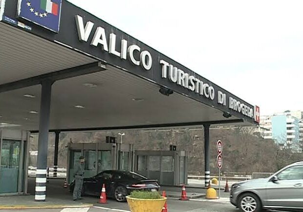 Como: sequestrati oltre 240mila euro in contanti al Valico di Brogeda